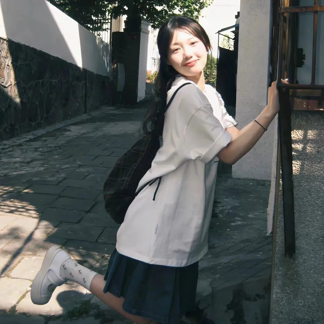 在那里的鬼 海报
